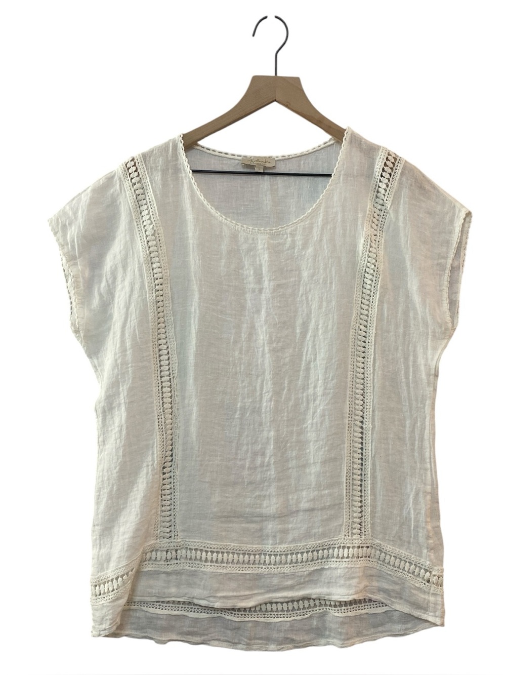 Bellambra White Linen Top Size L Loose Fit Lightweight Lace Detail Casual